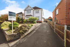 Photo 28- click for photo gallery